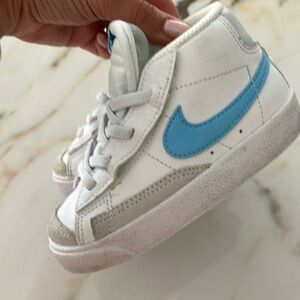 Nike boys high top sneakers